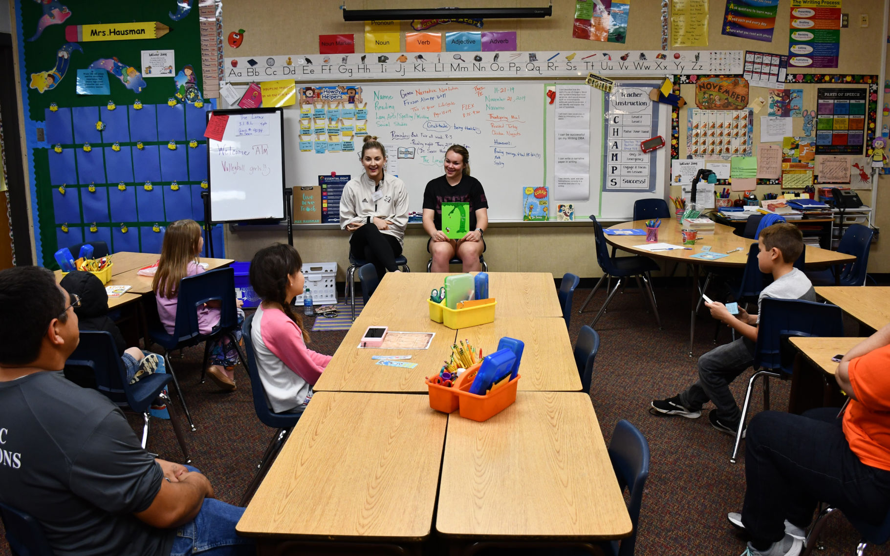 Navarro reading night
